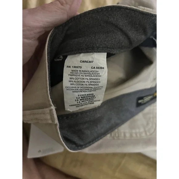 Lee Women's Size 14 NWT Khaki Straight Leg High‎ Rise Crop Pants - Picture 5 of 5